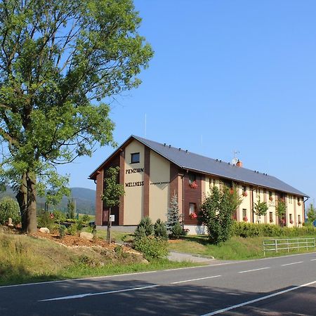 Penzion Jecminek Červená Voda Exteriör bild